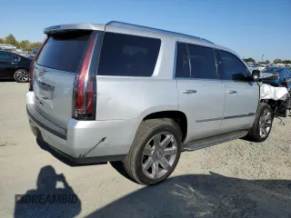 2020 Cadillac Escalade Luxury z VIN 1GYS4BKJ2LR127115, wystawiony jako Copart lot #70709034 z przebiegiem 88 210 mil mil oraz Szkoda całkowita • Salvage title. Historia ofert i sprzedaży dostępna na DreamBid. Obrazek 3.
