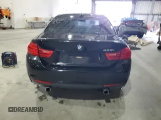 2015 BMW 4 Series 435i z VIN WBA3R1C54FK194347, wystawiony jako Copart lot #55849695 z przebiegiem 191 651 mil mil oraz Czysty tytuł • Clean title. Historia ofert i sprzedaży dostępna na DreamBid. Obrazek 6.