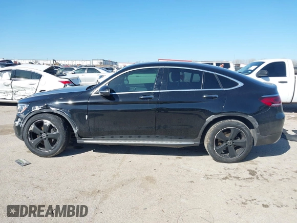 2020 Mercedes-Benz GLC with VIN WDC0J8EB5LF746574, listed as a IAAI auction lot 41772545 with 81,266 mi miles. Bid and sale history available at carsss.com. Image 14.