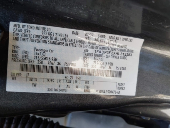 2017 Ford Focus SE with VIN 1FADP3F2XHL312253, listed as a IAAI auction lot 41480167 with 86,459 mi miles. Bid and sale history available at carsss.com. Image 9.