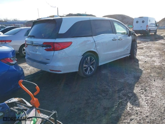 2022 Honda Odyssey Touring with VIN 5FNRL6H89NB056409, listed as a IAAI auction lot 41215762 with 13,238 mi miles. Bid and sale history available at carsss.com. Image 4.