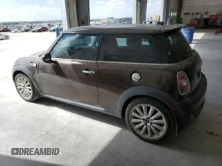 2010 MINI Hardtop S with VIN WMWMF7C51ATX45076, listed as a Copart auction lot 57240395 with 81,901 mi miles and Clean title. Bid and sale history available at DreamBid. Image 2.