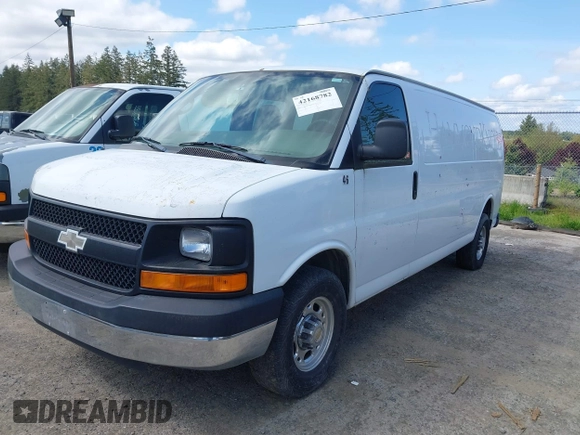 2007 Chevrolet City Express Cargo z VIN 1GCHG39V571209155, wystawiony jako IAAI lot #42168782 z przebiegiem 139 537 mil mil oraz . Historia ofert i sprzedaży dostępna na DreamBid. Obrazek 2.