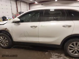 2018 Kia Sorento L with VIN 5XYPG4A33JG379078, listed as a IAAI auction lot 41433295 with 114,434 mi miles. Bid and sale history available at carsss.com. Image 14.