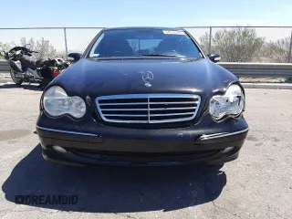 2003 Mercedes-Benz C 230 Kompressor z VIN WDBRF40J33A478707, wystawiony jako Copart lot #54256385 z przebiegiem 137 739 mil mil oraz Szkoda całkowita • Salvage title. Historia ofert i sprzedaży dostępna na DreamBid. Obrazek 5.