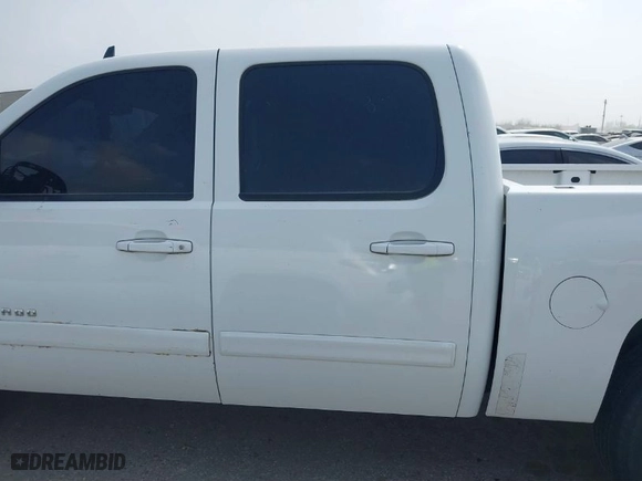 2008 Chevrolet Silverado 1500 LTZ with VIN 3GCEC13J88G286789, listed as a IAAI auction lot 41777520 with 315,993 mi miles. Bid and sale history available at carsss.com. Image 14.