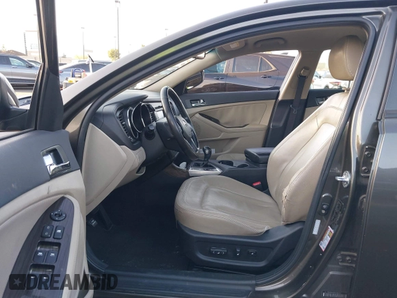 2011 Kia Optima EX with VIN KNAGN4A68B5086204, listed as a IAAI auction lot 41976276 with 177,439 mi miles and . Bid and sale history available at carsss.com. Image 5.