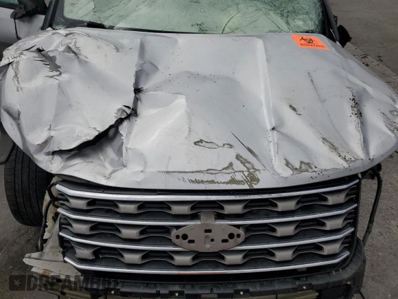2017 Ford Explorer XLT with VIN 1FM5K7DH6HGC26647, listed as a Copart auction lot 56223115 with Not provided miles and Salvage title. Bid and sale history available at DreamBid. Image 12.