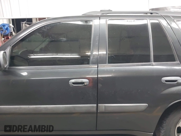 2005 Chevrolet TrailBlazer LS with VIN 1GNDS13SX52183540, listed as a IAAI auction lot 42074299 with 137,473 mi miles and . Bid and sale history available at DreamBid. Image 14.