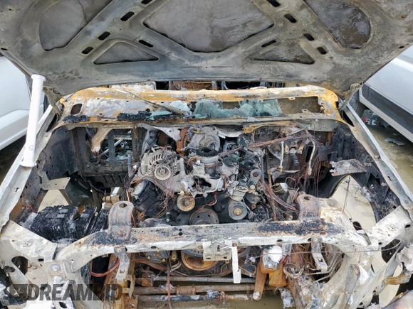 2004 Ford F-350 XL z VIN 1FTSW31P74EB47011, wystawiony jako Copart lot #55512125 z przebiegiem Nie podano mil oraz Nie do naprawy • Non repairable. Historia ofert i sprzedaży dostępna na DreamBid. Obrazek 12.