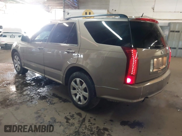 2008 Cadillac SRX AWD with VIN 1GYEE437080170811, listed as a IAAI auction lot 41218795 with 135,347 mi miles. Bid and sale history available at carsss.com. Image 3.