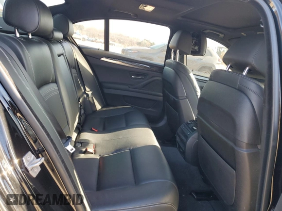 2016 BMW 5 Series 550i xDrive z VIN WBAKP9C54GD980929, wystawiony jako Copart lot #49449355 z przebiegiem 186 549 mil mil oraz Szkoda całkowita • Salvage title. Historia ofert i sprzedaży dostępna na DreamBid. Obrazek 10.