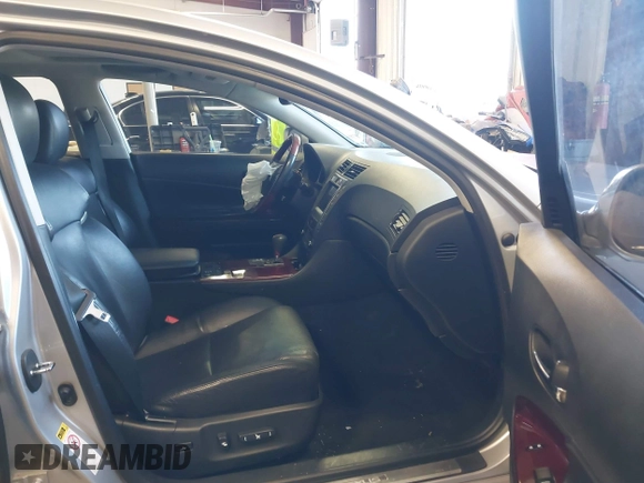 2010 Lexus GS 350 z VIN JTHCE1KS0A0026231, wystawiony jako IAAI lot #41969151 z przebiegiem 126 643 mil mil oraz . Historia ofert i sprzedaży dostępna na DreamBid. Obrazek 5.