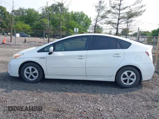 2013 Toyota Prius One z VIN JTDKN3DUXD5553157, wystawiony jako IAAI lot #42409329 z przebiegiem 192 895 mil mil oraz . Historia ofert i sprzedaży dostępna na DreamBid. Obrazek 13.