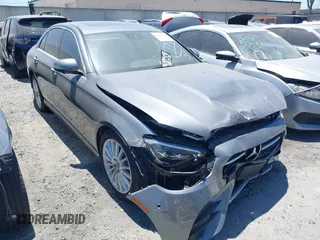 2021 Mercedes-Benz E 350 with VIN W1KZF8DB8MA922120, listed as a IAAI auction lot 42609629 with 33,727 mi miles and . Bid and sale history available at DreamBid. Image 1.