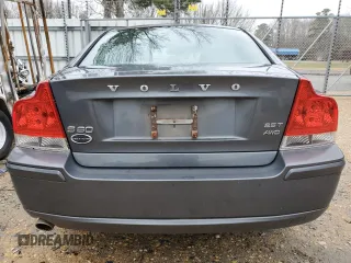2009 Volvo S60 2.5T with VIN YV1RH592092735980, listed as a Copart auction lot 43513315 with 249,392 mi miles and Clean Title. Bid and sale history available at carsss.com. Image 6.
