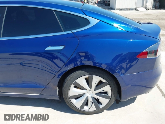 2020 Tesla Model S Long Range with VIN 5YJSA1E25LF401362, listed as a IAAI auction lot 41771363 with 28,015 mi miles. Bid and sale history available at carsss.com. Image 20.