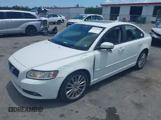 2010 Volvo S40 z VIN YV1382MS1A2502044, wystawiony jako IAAI lot #42189521 z przebiegiem 237 777 mil mil oraz . Historia ofert i sprzedaży dostępna na DreamBid. Obrazek 17.