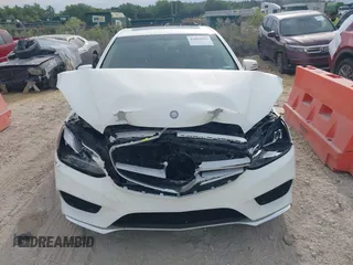 2014 Mercedes-Benz E-Class E 350 Sport with VIN WDDHF5KB1EA796617, listed as a IAAI auction lot 41869606 with 105,298 mi miles. Bid and sale history available at carsss.com. Image 12.