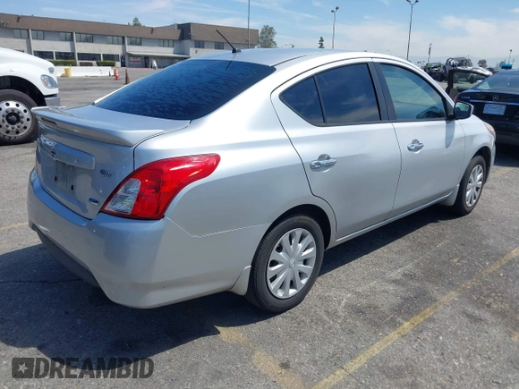 2015 Nissan Versa SV with VIN 3N1CN7AP1FL846929, listed as a IAAI auction lot 42068428 with 104,773 mi miles. Bid and sale history available at carsss.com. Image 4.