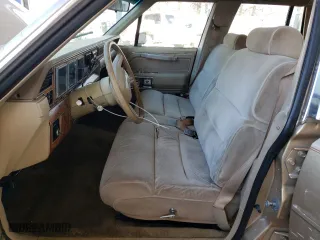 1986 Lincoln Town Car with VIN 1LNBP96F8GY685103, listed as a Copart auction lot 45800225 with 11,820 mi miles and Salvage Title. Bid and sale history available at carsss.com. Image 7.