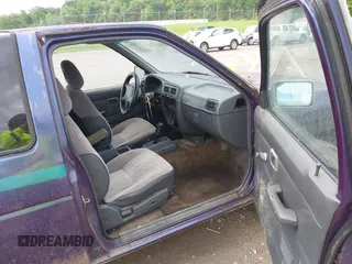 1995 Nissan Frontier XE с VIN 1N6HD16S6SC360880, выставлен на аукционе IAAI как лот 42249267 с пробегом 171 442 миль миль и . История ставок и продаж доступна на DreamBid. Изображение 5.
