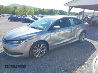 2016 Chrysler 200 S z VIN 1C3CCCBB0GN144833, wystawiony jako IAAI lot #42192284 z przebiegiem 138 074 mil mil oraz . Historia ofert i sprzedaży dostępna na DreamBid. Obrazek 18.