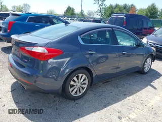 2015 Kia Forte EX with VIN KNAFX4A86F5262650, listed as a IAAI auction lot 42142228 with 170,583 mi miles. Bid and sale history available at carsss.com. Image 4.