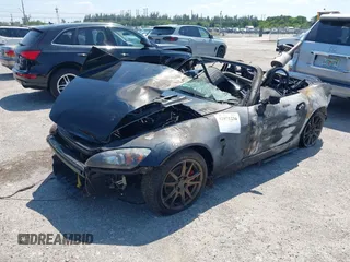 2005 Honda S2000 z VIN JHMAP21405S006517, wystawiony jako IAAI lot #42071234 z przebiegiem Nie podano mil oraz . Historia ofert i sprzedaży dostępna na DreamBid. Obrazek 2.