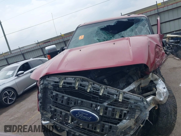 2015 Ford F-250 Lariat с VIN 1FT7W2BT9FEC53734, выставлен на аукционе IAAI как лот 42385909 с пробегом Не указан миль и . История ставок и продаж доступна на DreamBid. Изображение 11.