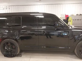 2024 Land Rover Defender X-Dynamic SE z VIN SALE2FEU1R2300221, wystawiony jako IAAI lot #41579863 z przebiegiem 13 981 mil mil oraz . Historia ofert i sprzedaży dostępna na DreamBid. Obrazek 14.