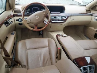 2009 Mercedes-Benz S 550 z VIN WDDNG86X29A248929, wystawiony jako Copart lot #57762735 z przebiegiem 80 190 mil mil oraz Czysty tytuł • Clean title. Historia ofert i sprzedaży dostępna na DreamBid. Obrazek 8.