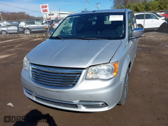 2011 Chrysler Town & Country Limited z VIN 2A4RR6DG1BR609818, wystawiony jako IAAI lot #41817330 z przebiegiem 160 482 mil mil oraz . Historia ofert i sprzedaży dostępna na DreamBid. Obrazek 18.