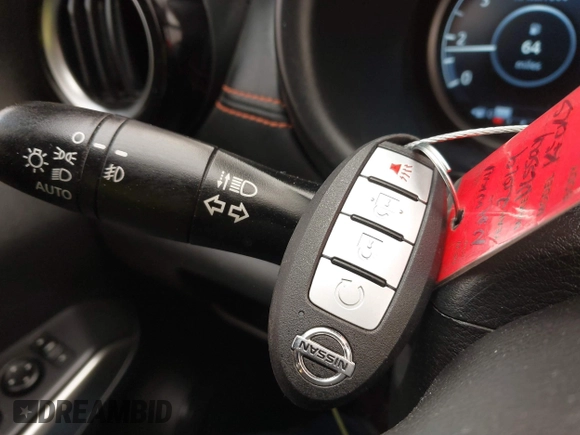 2019 Nissan Kicks SV with VIN 3N1CP5CU0KL471126, listed as a IAAI auction lot 41685950 with 59,960 mi miles. Bid and sale history available at carsss.com. Image 11.