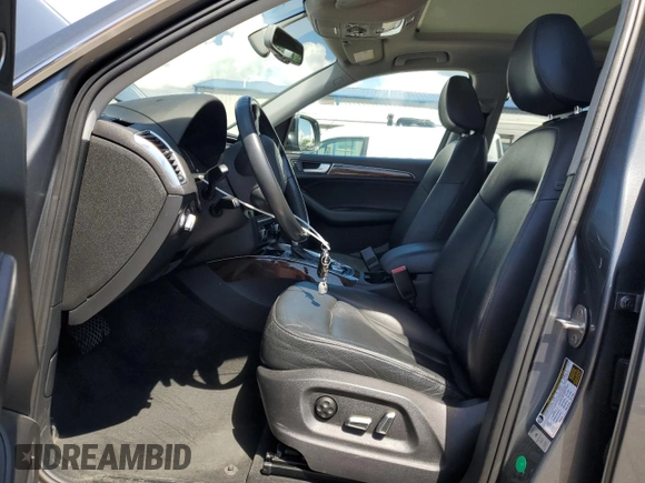 2017 Audi Q5 Premium Plus z VIN WA1L2AFP4HA038722, wystawiony jako Copart lot #55589095 z przebiegiem 60 782 mil mil oraz Szkoda całkowita • Salvage title. Historia ofert i sprzedaży dostępna na DreamBid. Obrazek 7.