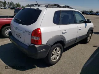 2007 Hyundai Tucson SE with VIN KM8JN72D27U590327, listed as a Copart auction lot 51072574 with 90,511 mi miles and Salvage Title. Bid and sale history available at carsss.com. Image 3.