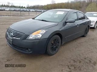 2009 Nissan Altima 2.5 S with VIN 1N4AL21E89N500804, listed as a IAAI auction lot 42092910 with 172,279 mi miles. Bid and sale history available at carsss.com. Image 2.