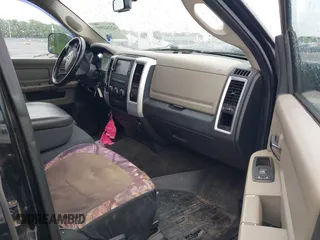 2012 Ram 2500 Big Horn z VIN 3C6UD5DL2CG142378, wystawiony jako IAAI lot #42242505 z przebiegiem Nie podano mil oraz . Historia ofert i sprzedaży dostępna na DreamBid. Obrazek 5.