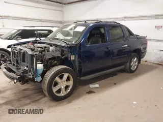 2013 Chevrolet Avalanche LT with VIN 3GNTKFE71DG309629, listed as a IAAI auction lot 42082132 with 139,428 mi miles and . Bid and sale history available at DreamBid. Image 2.
