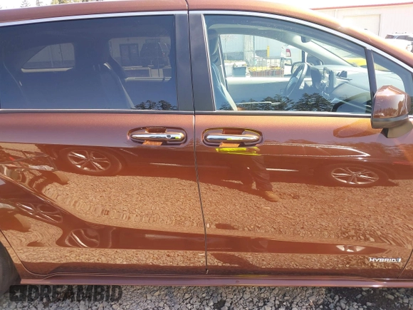 2021 Toyota Sienna XLE with VIN 5TDYSKFC9MS002567, listed as a IAAI auction lot 42162619 with 47,793 mi miles and . Bid and sale history available at DreamBid. Image 14.