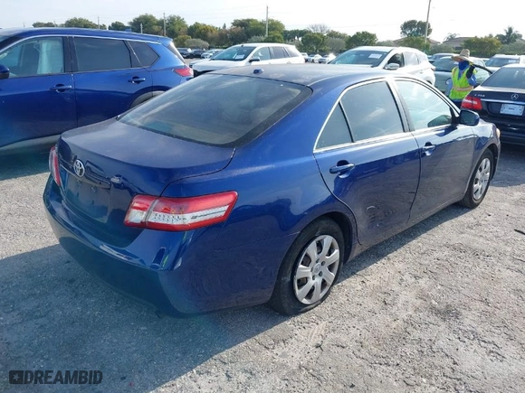 2011 Toyota Camry LE with VIN 4T1BF3EK2BU590082, listed as a IAAI auction lot 41985239 with 216,765 mi miles. Bid and sale history available at carsss.com. Image 4.