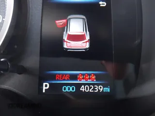 2022 Toyota Corolla Cross LE z VIN 7MUCAAAG6NV018136, wystawiony jako IAAI lot #41863545 z przebiegiem 40 239 mil mil oraz . Historia ofert i sprzedaży dostępna na DreamBid. Obrazek 15.