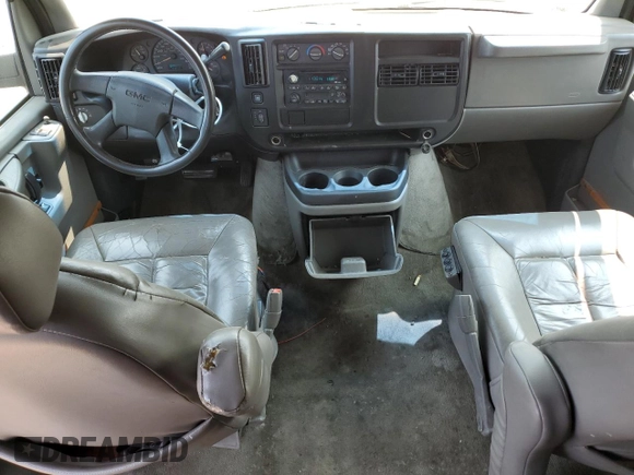 2003 GMC Savana Commercial C6Y with VIN 1GDFG15T931229043, listed as a Copart auction lot 44422145 with 173,310 mi miles and Salvage Title. Bid and sale history available at carsss.com. Image 8.