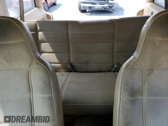 1996 Jeep Cherokee Sport with VIN 1J4FJ68S4TL146513, listed as a Copart auction lot 71039984 with 330,765 mi miles and Clean Title. Bid and sale history available at carsss.com. Image 10.