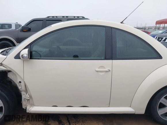 2006 Volkswagen Beetle with VIN 3VWRR31C66M423272, listed as a IAAI auction lot 41435736 with 133,042 mi miles and . Bid and sale history available at DreamBid. Image 15.