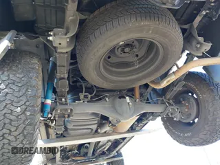 2018 Toyota Tacoma SR5 z VIN 3TMAZ5CN0JM077058, wystawiony jako IAAI lot #41685472 z przebiegiem 37 945 mil mil oraz . Historia ofert i sprzedaży dostępna na DreamBid. Obrazek 18.