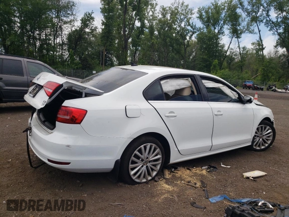 2015 Volkswagen Jetta SE with VIN 3VWD17AJ0FM326205, listed as a Copart auction lot 61358115 with Not provided miles and Salvage title. Bid and sale history available at DreamBid. Image 3.