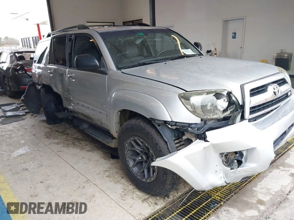 2007 Toyota 4Runner SR5 with VIN JTEZT14R078011522, listed as a IAAI auction lot 41606835 with 239,601 mi miles. Bid and sale history available at carsss.com. Image 1.