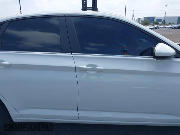 2020 Volkswagen Jetta SEL z VIN 3VWEB7BU6LM037447, wystawiony jako IAAI lot #41905020 z przebiegiem 42 179 mil mil oraz . Historia ofert i sprzedaży dostępna na DreamBid. Obrazek 14.