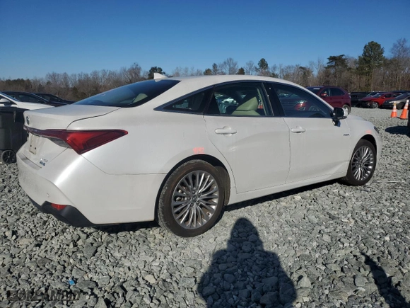 2019 Toyota Avalon Hybrid Limited with VIN 4T1B21FB6KU011593, listed as a Copart auction lot 88923235 with 16,335 mi miles and Salvage Title. Bid and sale history available at carsss.com. Image 3.